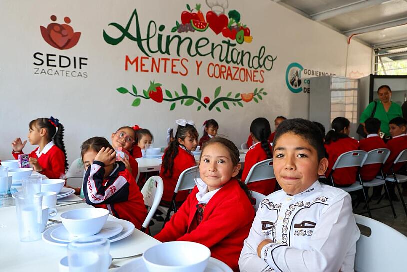 INAUGURA GODEZAC COMEDOR ESCOLAR Y ENTREGA APOYOS SOCIALES EN CONCEPCIÓN DEL ORO