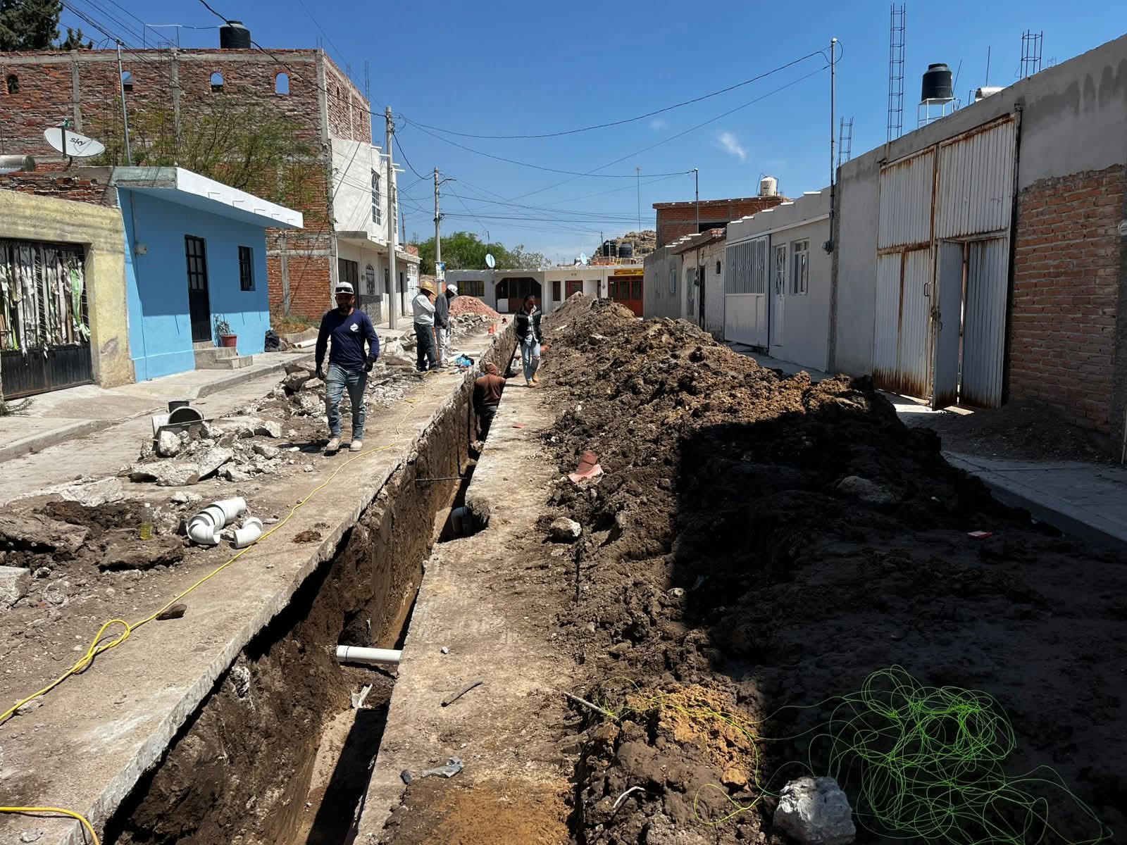 SUPERVISAN DRENAJE EN VILLA GARCÍA PARA MEJORAR SERVICIOS