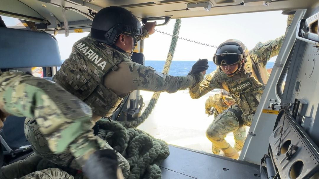 EXITOSO EJERCICIO ANFIBIO DE LA FUERZA NAVAL DEL PACÍFICO EN MANZANILLO
