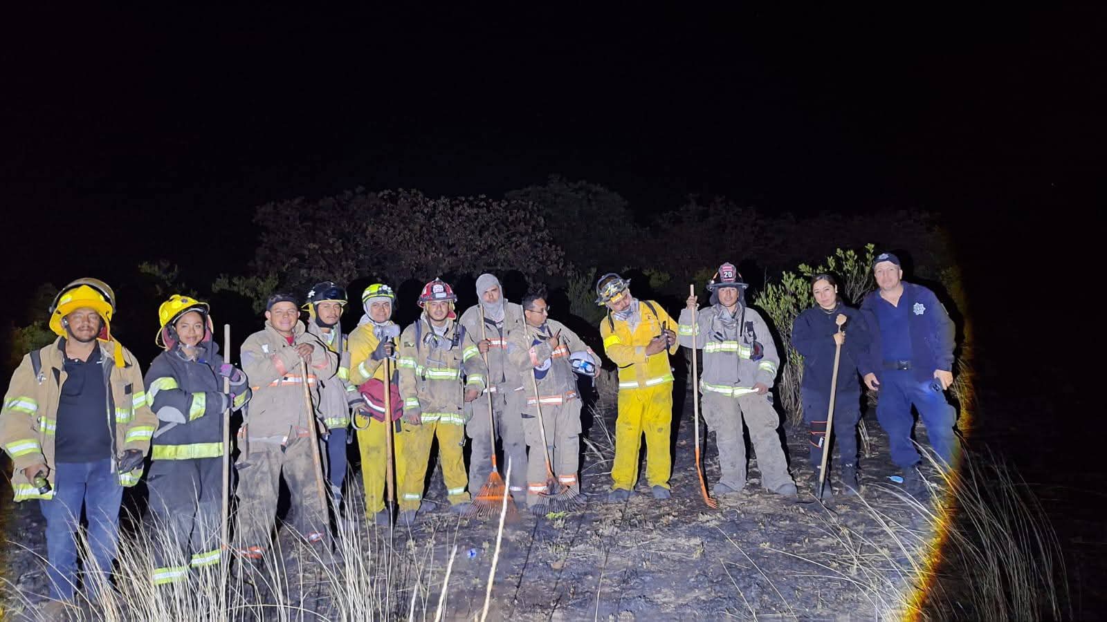 COMBATE ININTERRUMPIDO CONTRA INCENDIO FORESTAL EN ATOLINGA