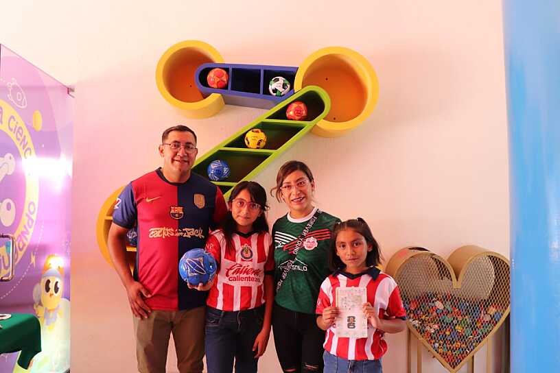 MÁS DE 300 PERSONAS EN RALLY ZIGZAG RUMBO AL MUNDIAL 2026