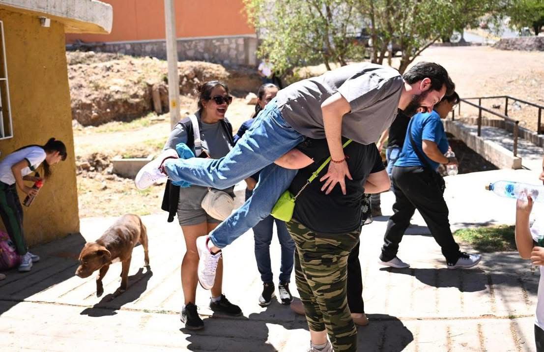 - A este muñeco me lo llevo a mi casa