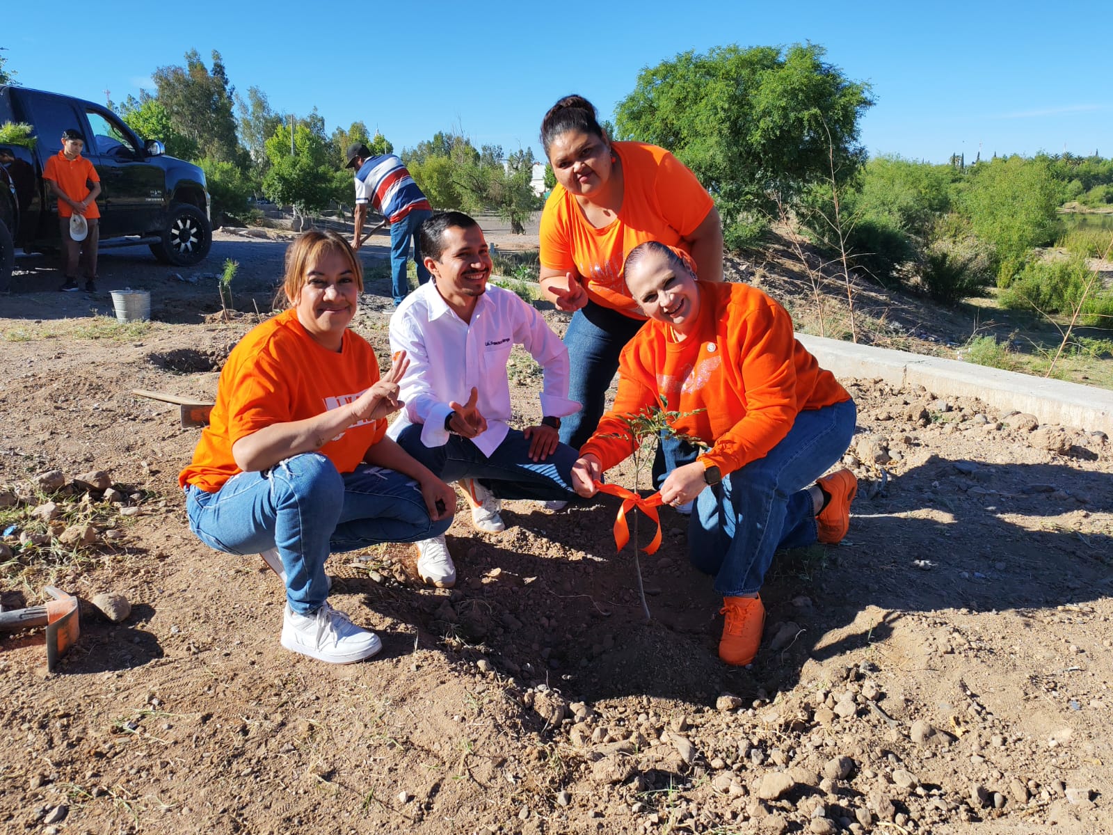 REALIZA MOVIMIENTO CIUDADANO REFORESTACIÓN EN RÍO GRANDE