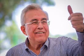 CUANDO EL RÍO SE ENTURBIA, HAY QUE ACLARARLO