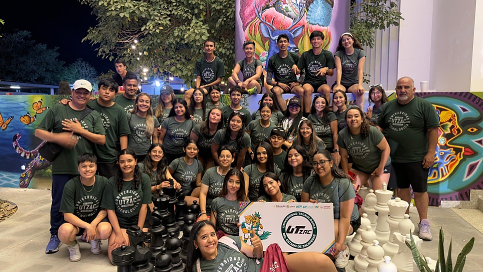 REGRESAN ESTUDIANTES DE UTZAC A COMPETENCIAS NACIONALES