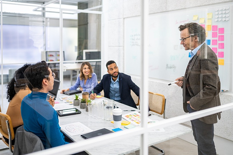 DE UN EMPLEO PARA SIEMPRE A EMPLEARSE DE POR VIDA