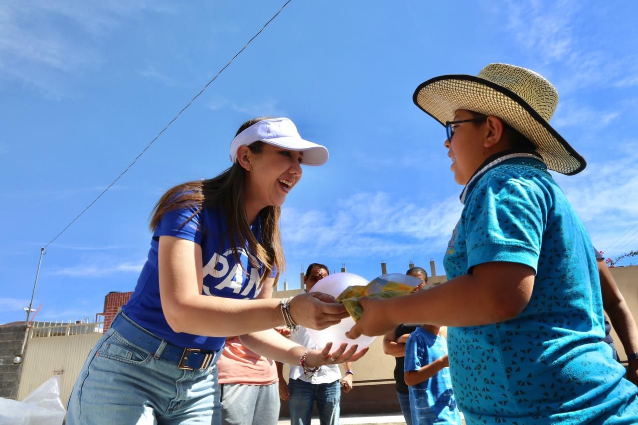 LLEVA NOEMÍ LUNA ALEGRÍA Y ESPERANZA A LA NIÑEZ ZACATECANA