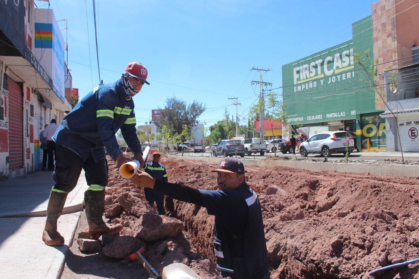 AMPLÍA JIAPAZ RED DE AGUA EN GARCÍA SALINAS