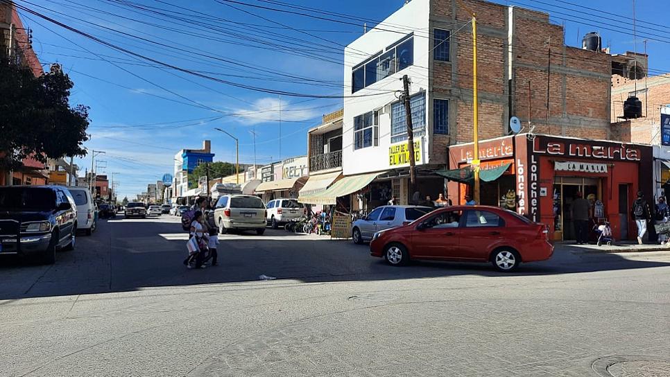 AMAGA LORETO A COMERCIANTES; DEBEN RETIRARSE DE LA VÍA PÚBLICA