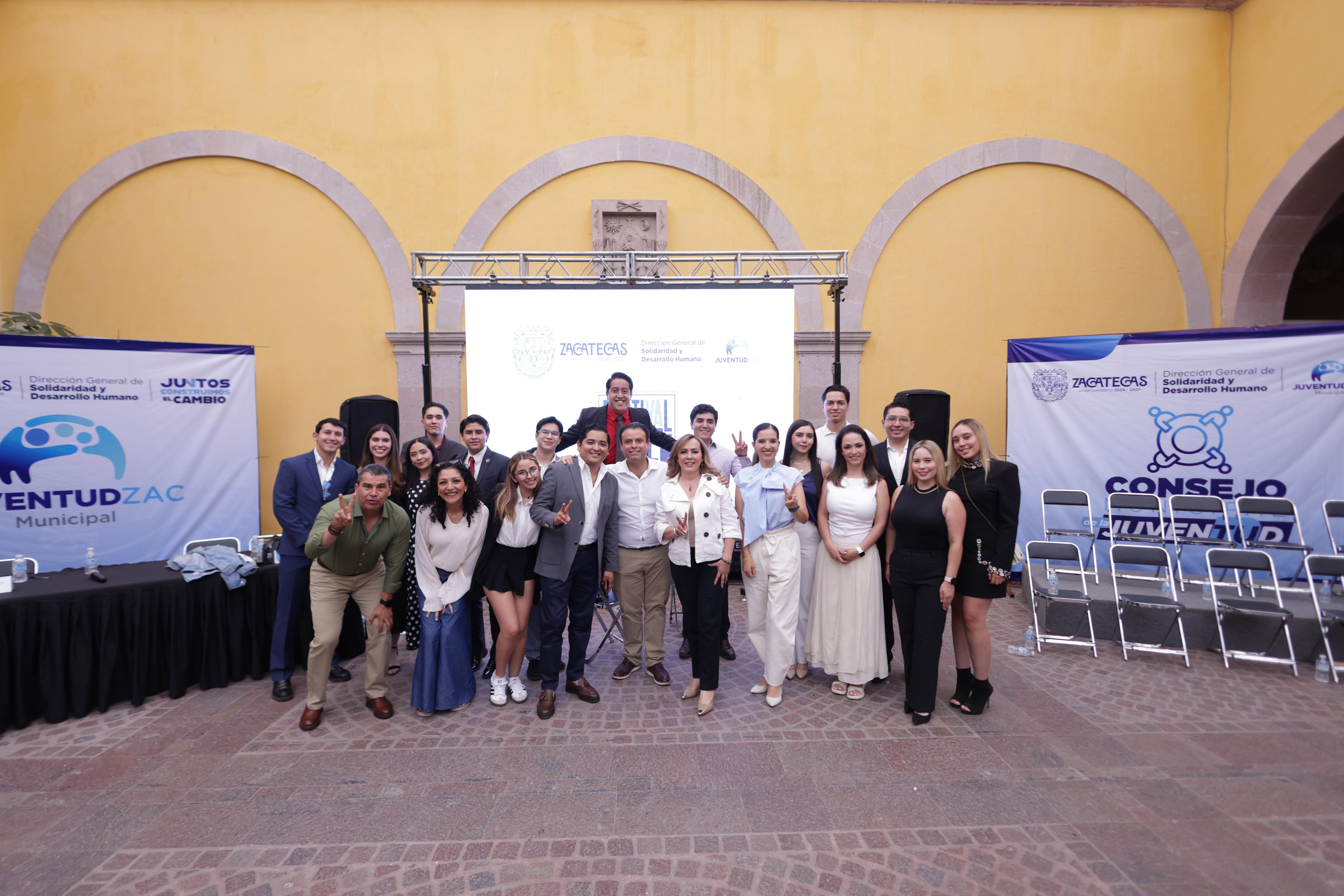 LANZA AYUNTAMIENTO DE ZACATECAS EL PASAPORTE JUVENIL
