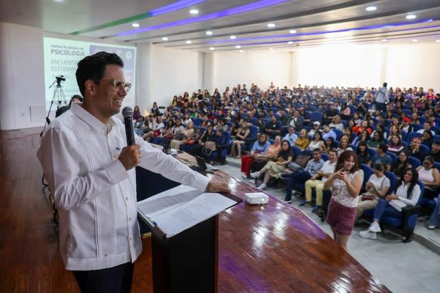 RECONOCE RREYES MUGÜERZA, APORTACIONES DE LA PSICOLOGÍA A LA SOCIEDAD