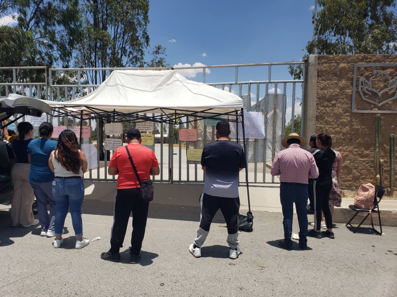 EXIGEN SUPLENTES DEL ISSSTE PAGO DE SALARIOS ATRASADOS