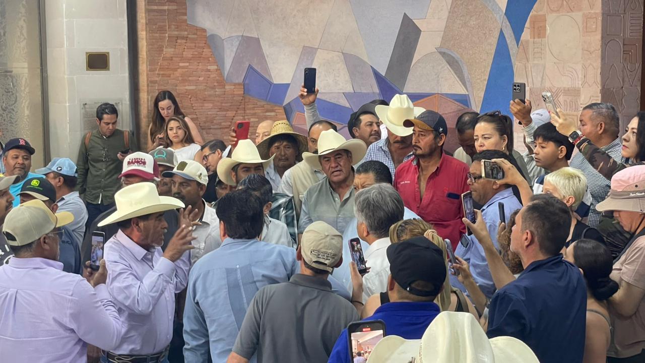 ZACATECAS VA A ARDER: PRODUCTORES DE FRIJOL AMENAZAN CON RADICALIZAR PROTESTAS