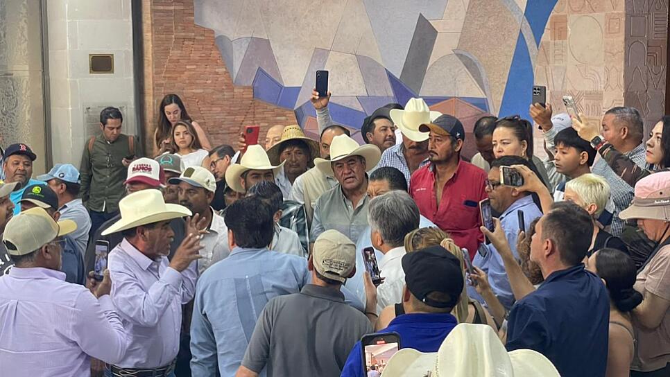 ZACATECAS VA A ARDER: PRODUCTORES DE FRIJOL AMENAZAN CON RADICALIZAR PROTESTAS