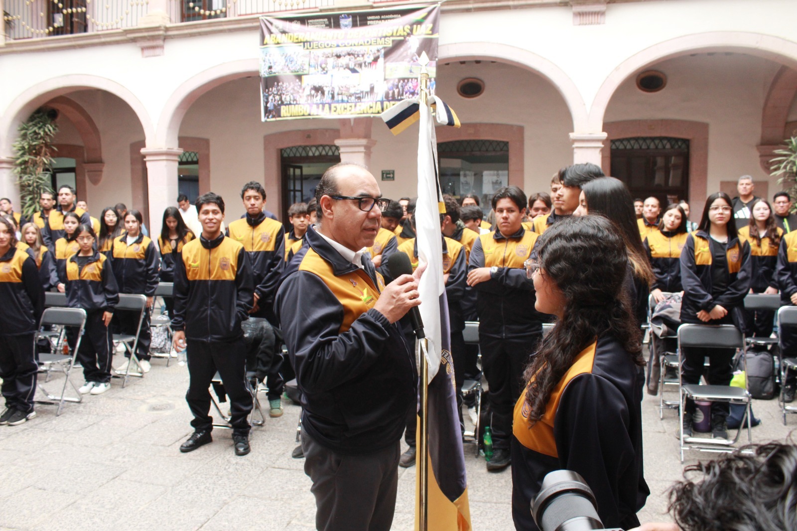 ABANDERA UAPUAZ SU DELEGACIÓN EN LAS COMPETENCIAS NACIONALES CONADEMS 2026