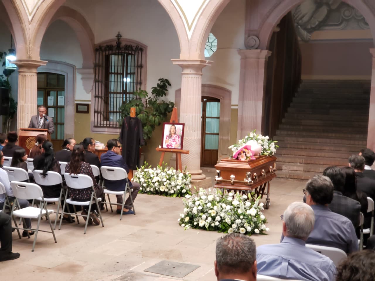 DESPIDEN CON HONORES A OYUKY RAMÍREZ; SU AUSENCIA DEJA “UN VACÍO PROFUNDO” EN EL PODER JUDICIAL