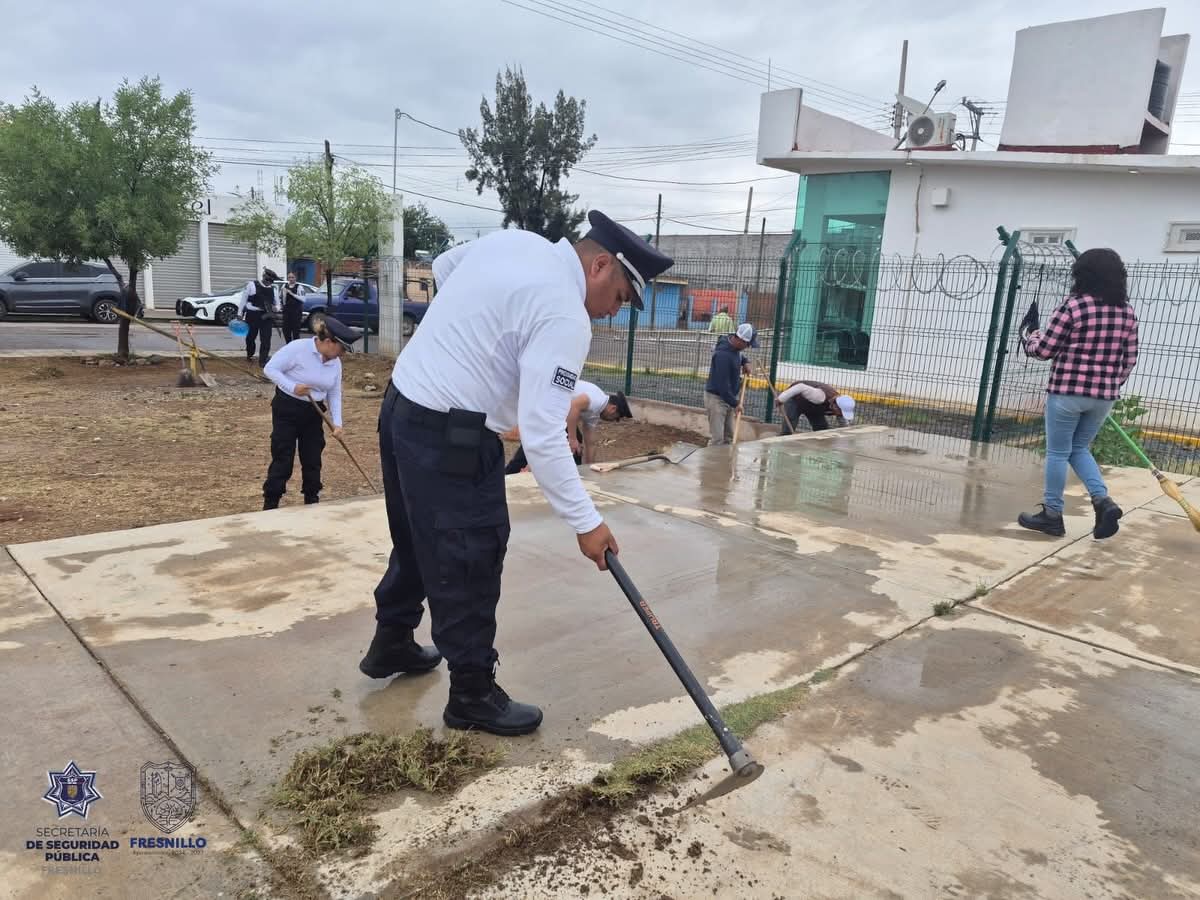 IMPLEMENTAN ACCIONES DE LIMPIEZA EN LA COMUNIDAD ESTACIÓN SAN JOSÉ