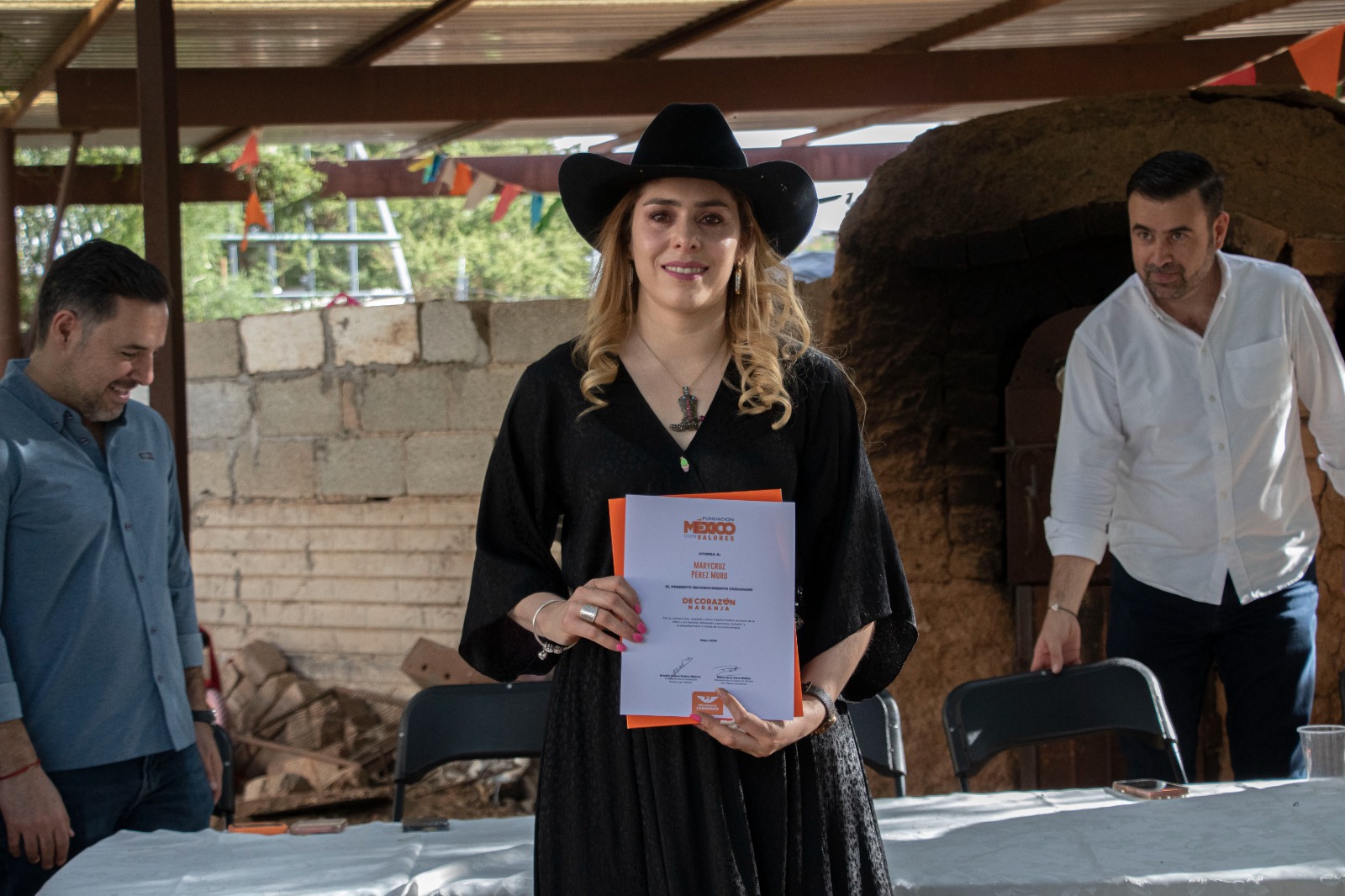 RECONOCE MOVIMIENTO CIUDADANO LABOR TERAPÉUTICA DE MARI CRUZ PÉREZ