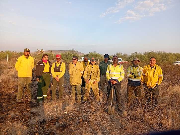 EXTINGUEN BRIGADAS INCENDIO FORESTAL EN VILLA DE COS