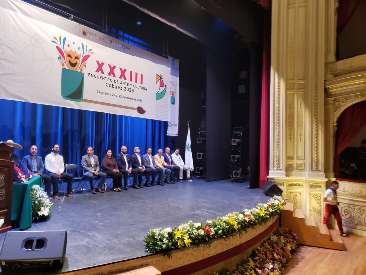 CONVIERTEN ESTUDIANTES DEL COBAEZ CENTRO HISTÓRICO EN ESCENARIO CULTURAL