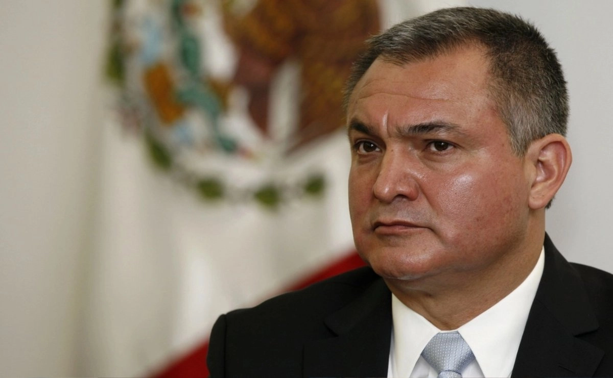 GARCÍA LUNA SIGUE COSTANDO MILLONES