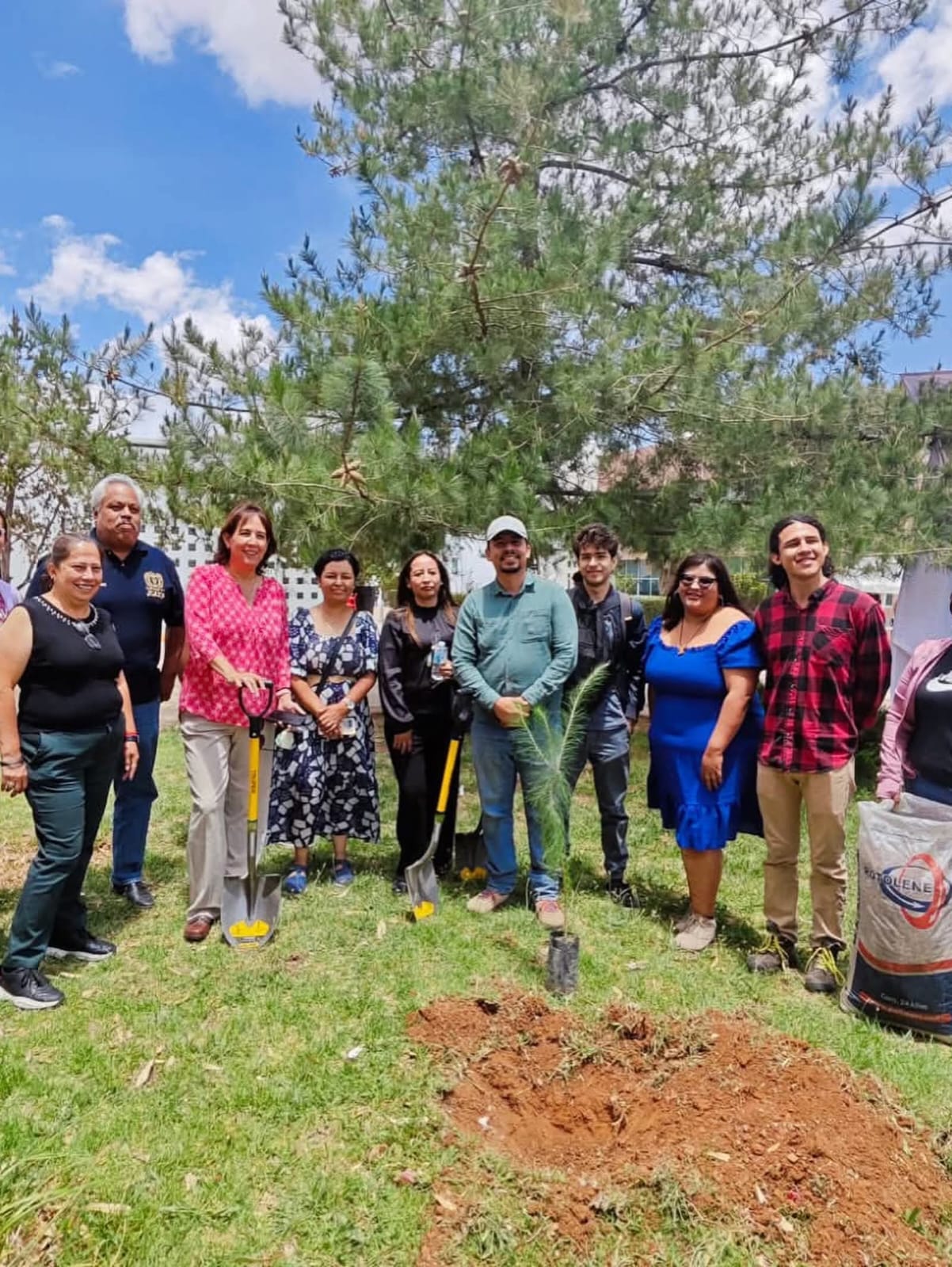 REALIZAN AYUNTAMIENTO DE ZACATECAS Y UAZ REFORESTACIÓN UNIVERSITARIA