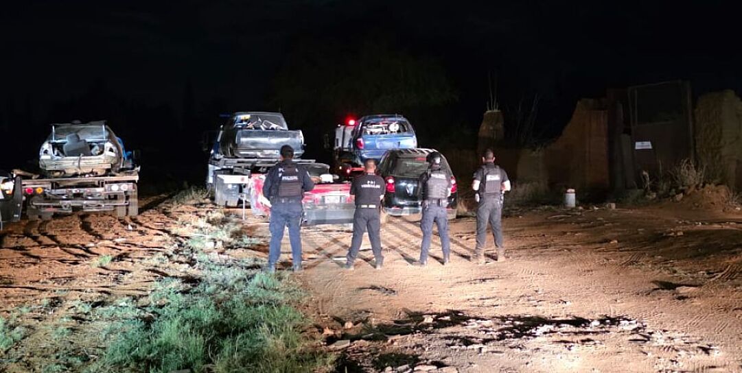 DESMANTELAN PRESUNTA BODEGA DE VEHÍCULOS ROBADOS EN FRESNILLO