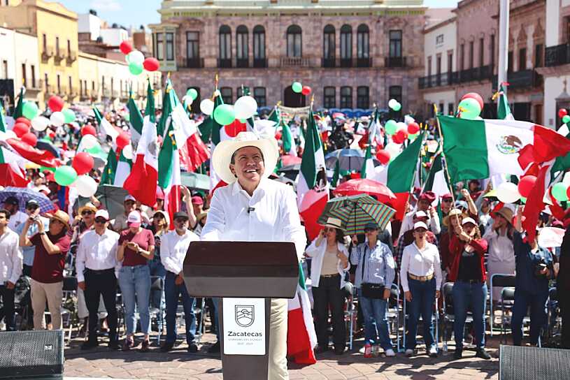 RESPALDA MONREAL A SHEINBAUM Y DESTACA AVANCES EN SEGURIDAD DURANTE ACTO NACIONAL