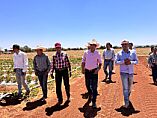 SUPERVISA PEPE SALDÍVAR IMPLEMENTACIÓN DE APOYOS AGRÍCOLAS EN GUADALUPE