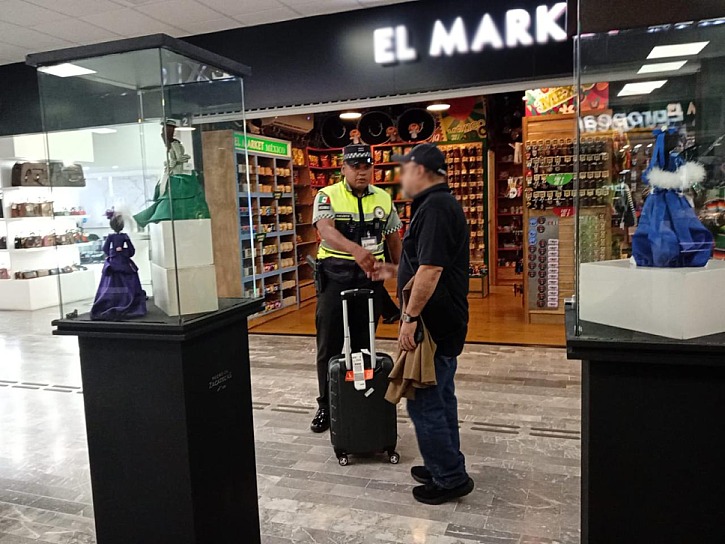 REFUERZA GUARDIA NACIONAL SEGURIDAD Y ORIENTACIÓN A VIAJEROS EN EL AEROPUERTO DE ZACATECAS