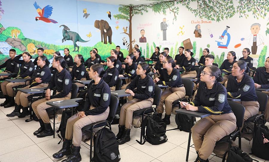 AMPLÍAN PRESUPUESTO DEL BACHILLERATO GENERAL MILITARIZADO