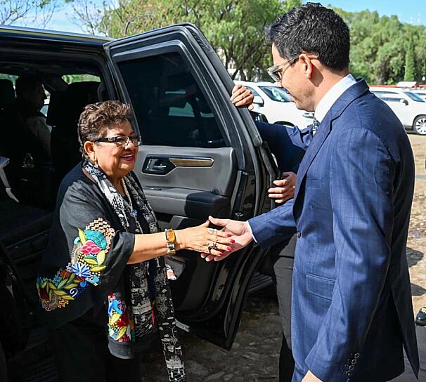 -Maestra Ernestina, Zacatecas es su casa