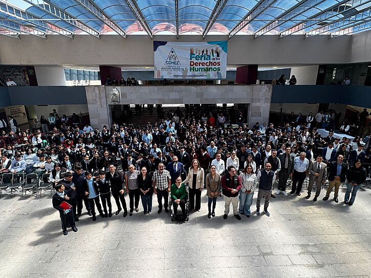 REÚNE CDHEZ A CIENTOS EN FERIA DE DERECHOS HUMANOS