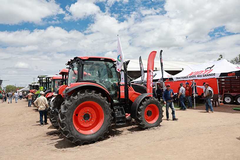 MOVILIZA 3ª EXPO FERIA AGROPECUARIA EN PINOS MÁS DE 120 MILLONES Y REFUERZA APOYOS AL CAMPO