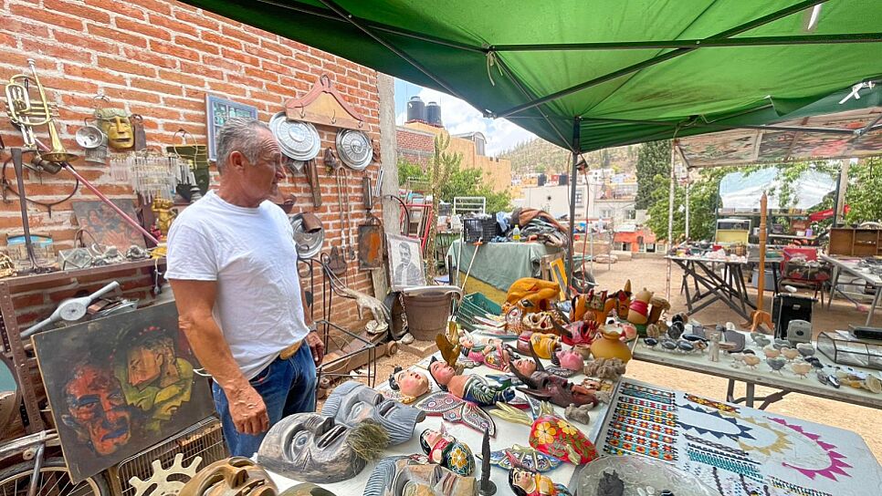 CONSERVA DAVID ITURBE TRADICIÓN E HISTORIAS ENTRE ANTIGÜEDADES