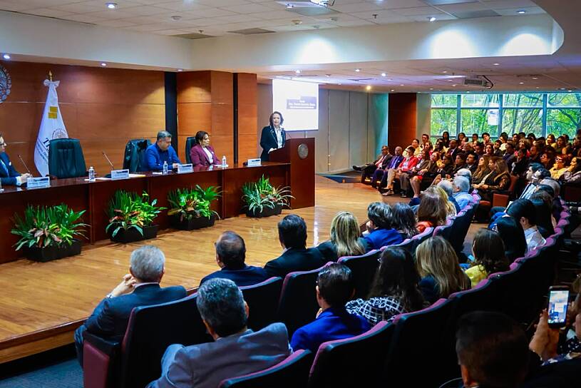 PLANTEA MINISTRA FORTALECER FILTROS Y CAPACITACIÓN EN LA CARRERA JUDICIAL