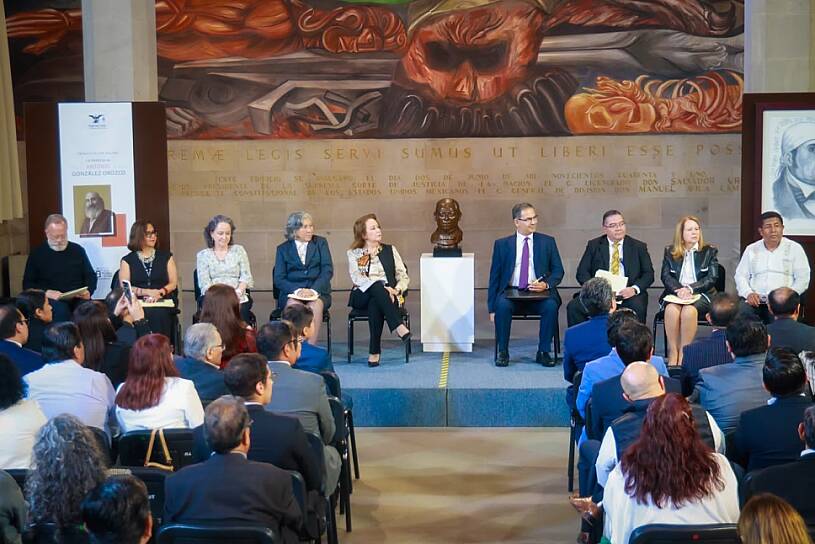 EL ARTE REFLEJA LAS TRANSFORMACIONES DE LA SOCIEDAD: YASMÍN ESQUIVEL