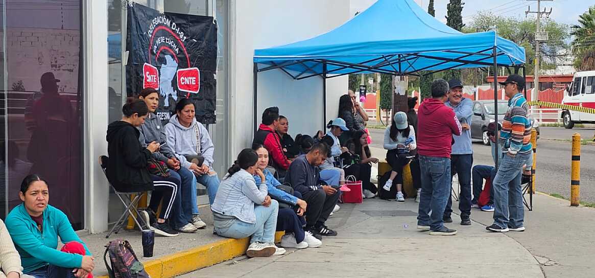 TOMAN MAESTROS BANCOS EN FRESNILLO