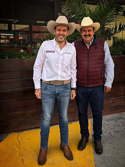 -¡Feliz cumple, apá!