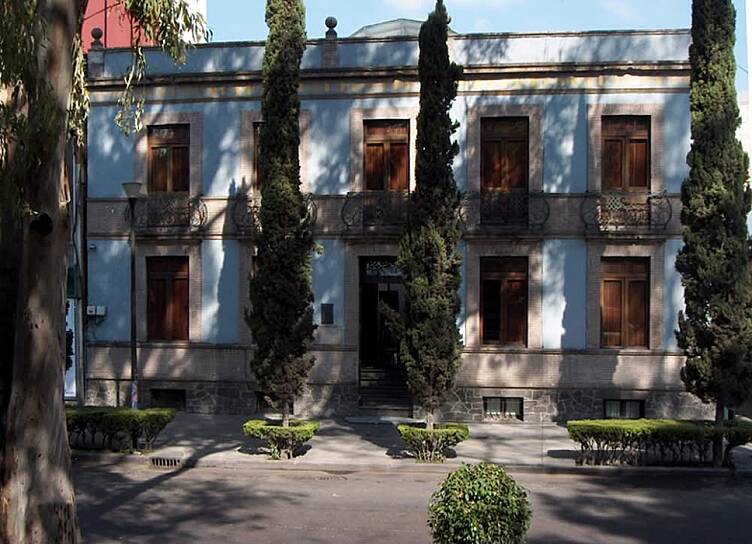 EXIGE COMITÉ PRESERVAR VOCACIÓN LITERARIA DE CASA DEL POETA RAMÓN LÓPEZ VELARDE