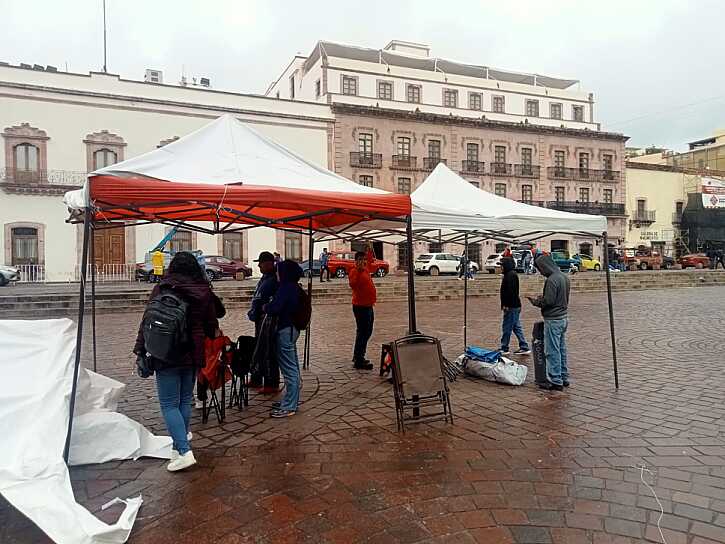 RETIRAN CAMPAMENTO MAGISTERIAL DE PLAZA DE ARMAS