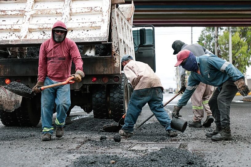 ATIENDE PATRULLA BACHERA DAÑOS POR LLUVIAS EN VIALIDADES DE FRESNILLO