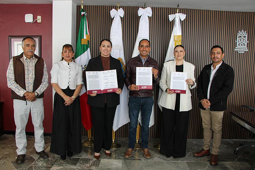 FORTALECEN PEPE SALDÍVAR E IZEA EDUCACIÓN PARA ADULTOS EN GUADALUPE