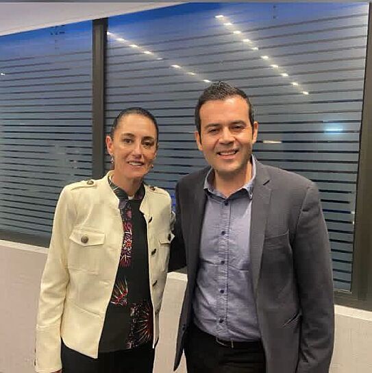 -Presidenta, ya pedí licencia