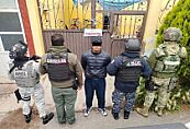 DETIENEN A UN HOMBRE POR AMENAZA Y DELITOS FEDERALES