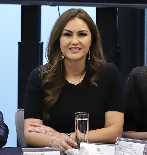 AÚN EXISTEN RETOS PARA REDUCIR LA BRECHA SALARIAL: GEOVANNA BAÑUELOS