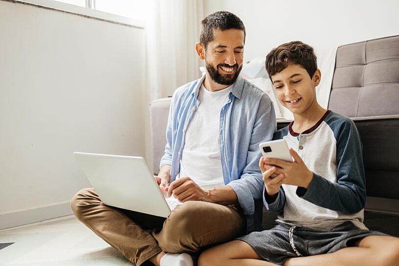 RETOMAN PADRES SUS ESTUDIOS PARA INSPIRAR A SUS HIJOS