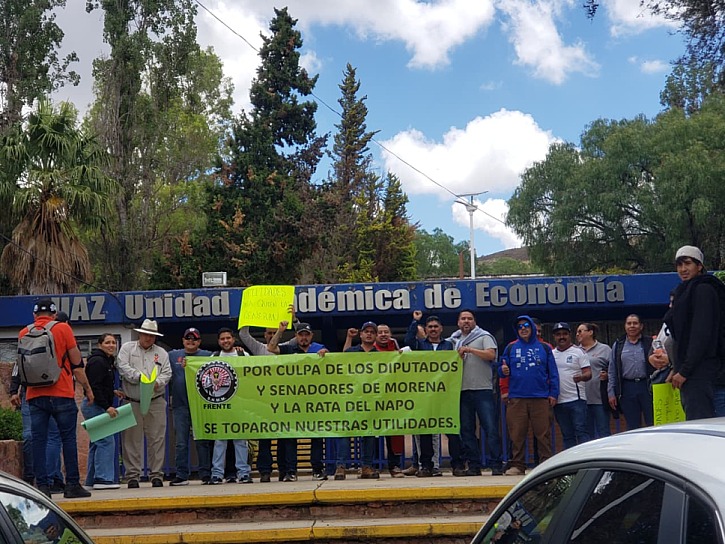 RECHAZAN MINEROS PARTICIPACIÓN DE NAPOLEÓN GÓMEZ URRUTIA EN SEMINARIO