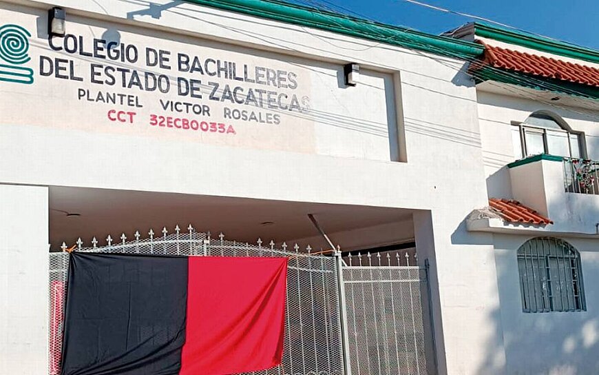 INICIA PARO INDEFINIDO EN COBAEZ