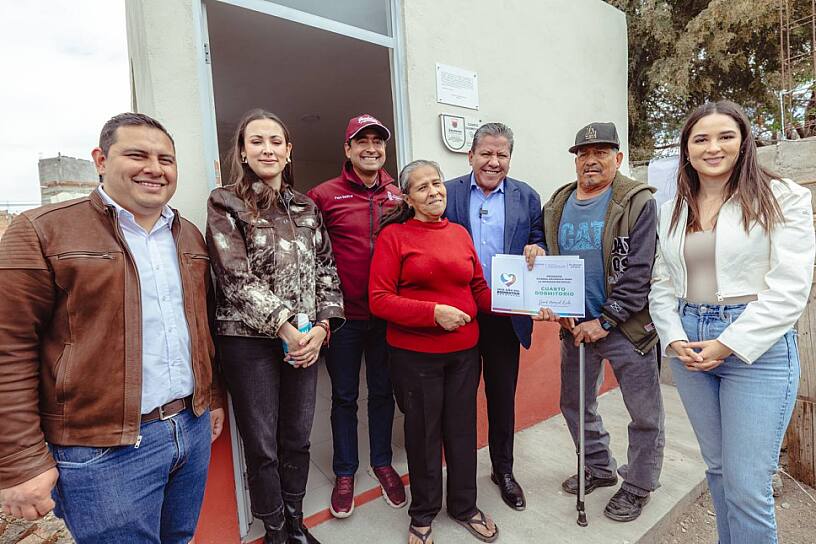 ENTREGA GOBERNADOR DORMITORIOS EN LA ZACATECANA